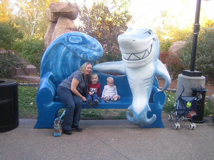 IMG_3620.JPG - Grandma, Hunter and Natalie pose with Sharky outside Ocean Journey