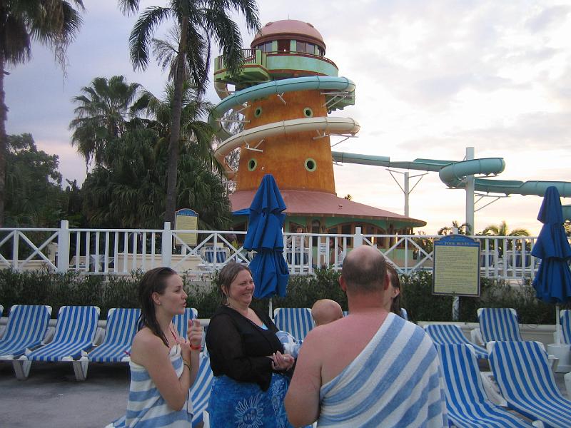 IMG_3151.JPG - Shannon, Dawn, Justin (holding Natalie, Kelli behind) and the slide tower in the background