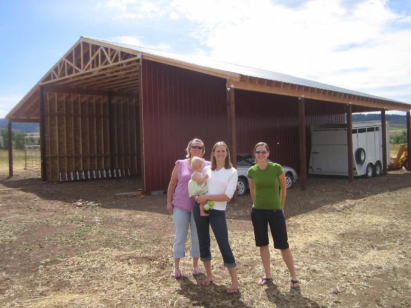 IMG_3272.JPG - The girls - Dawn, Natalie, Kelli and Shannon by the northeast corner of the barn